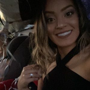 Meet your Posher, Keren